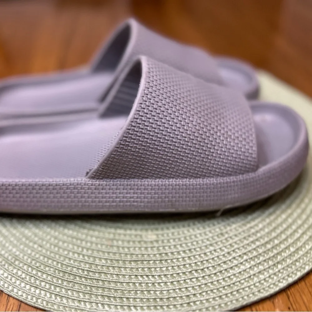 Women's Gray Slide Sandals - Picture 8 of 10